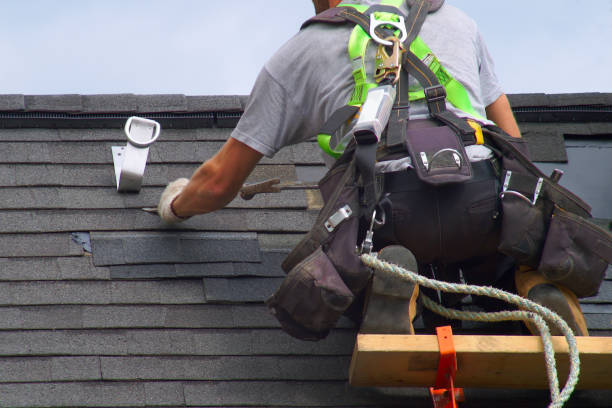 Best Affordable Roofing Company  in Moundridge, KS