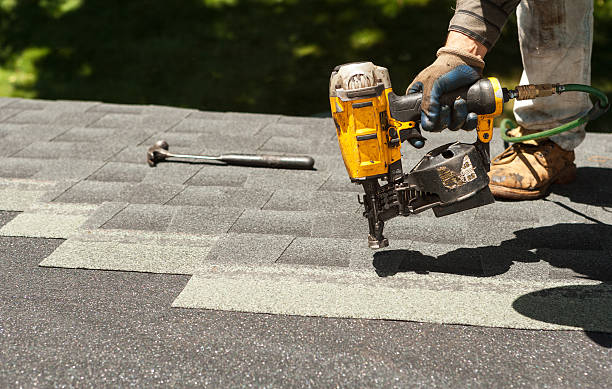 Best Flat Roof Repair Services  in Moundridge, KS